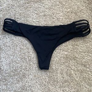 Black Tavarua bottoms